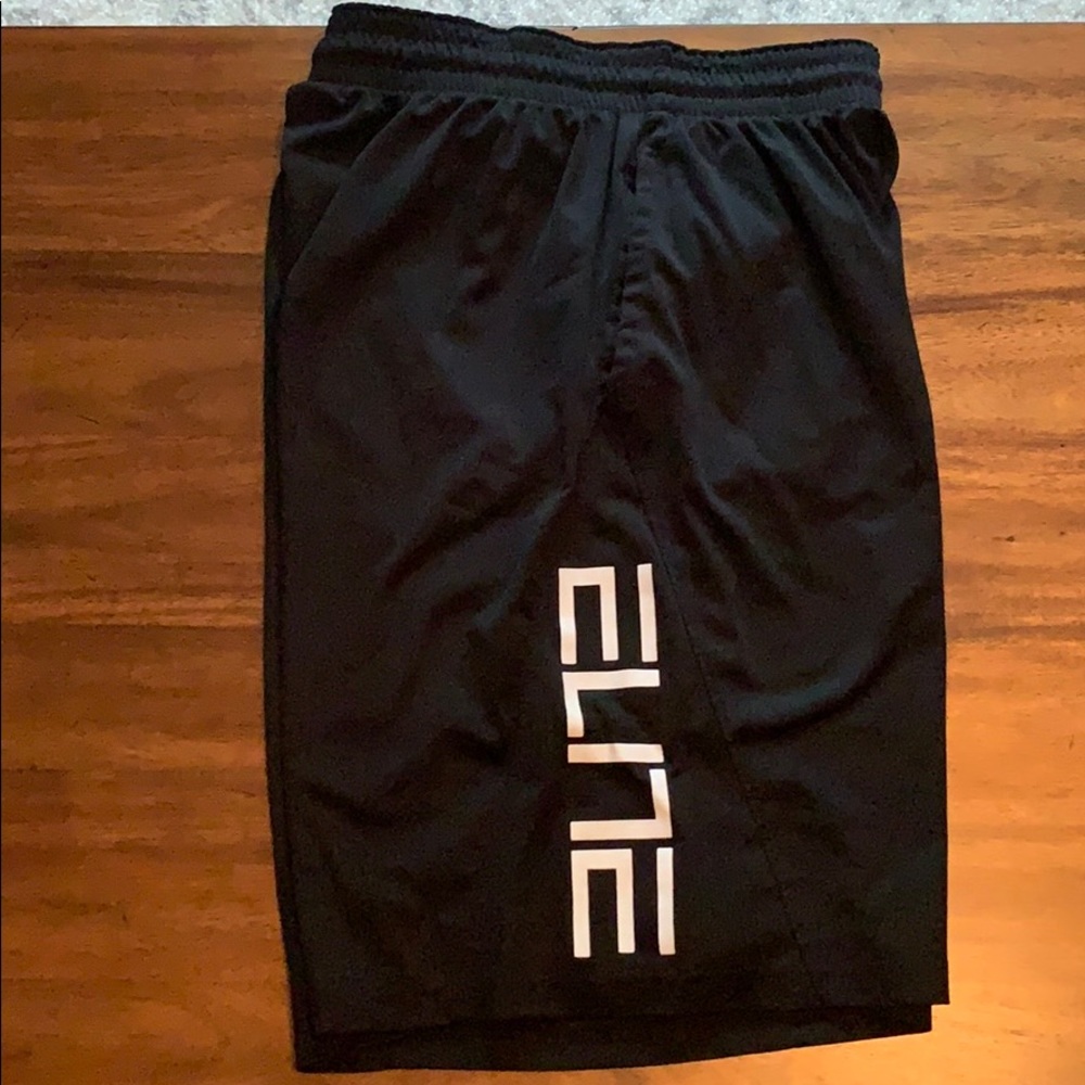 Men’s Elite black mesh shorts